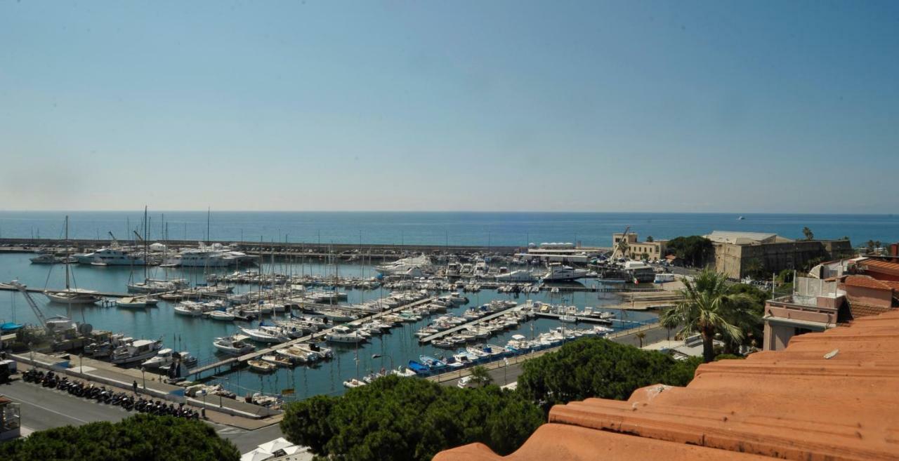 Maison Du Port Vieux Daire Sanremo Dış mekan fotoğraf